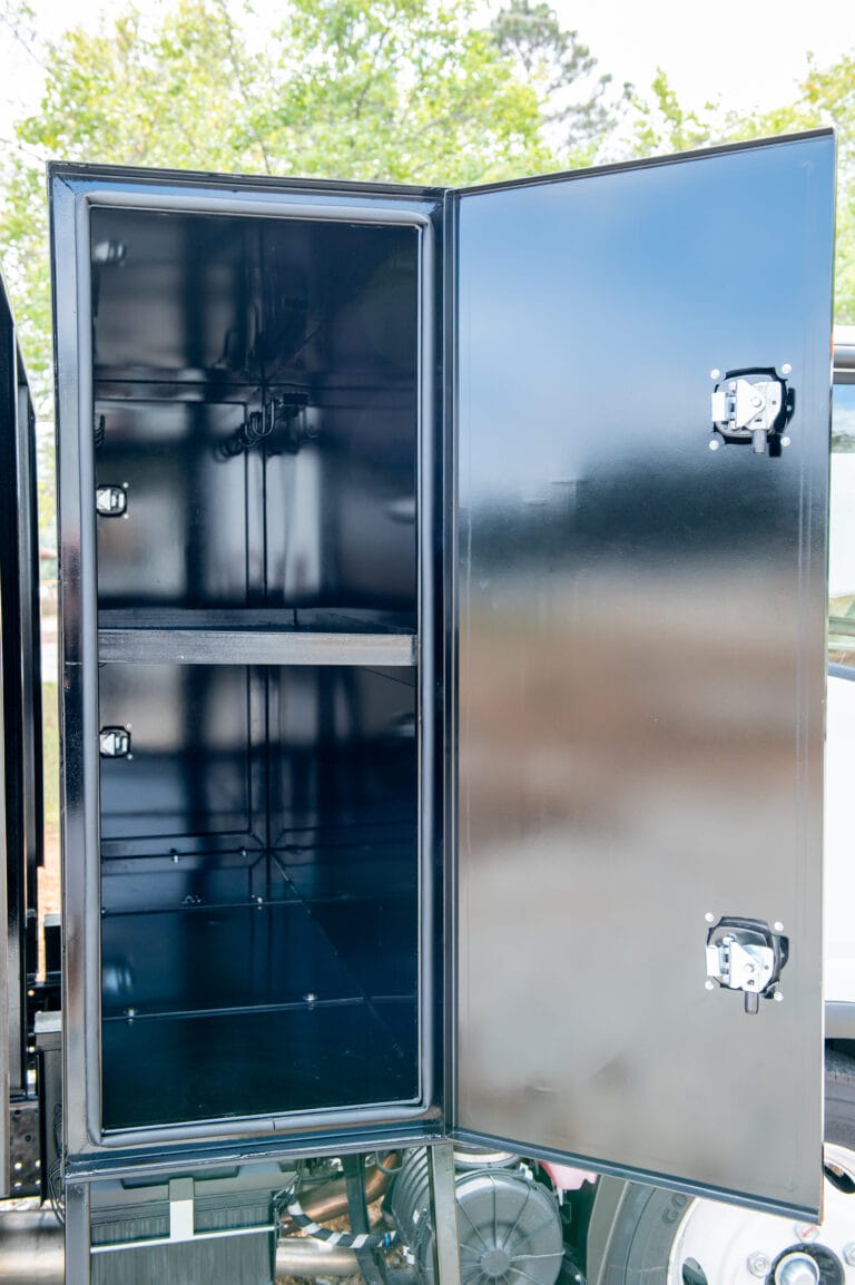 Storage cabinet